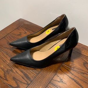 New Tahari pumps